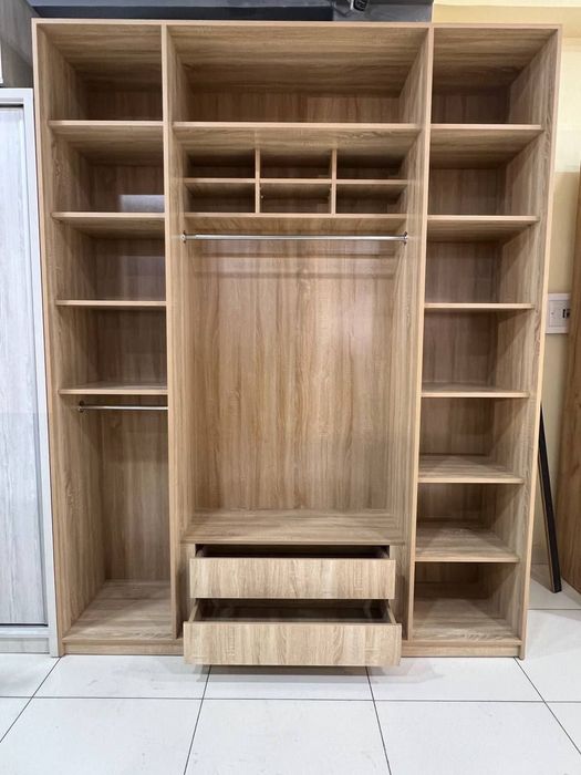 Шкаф. Мебель для гостиной