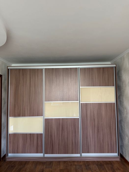 Шкаф купе в отличном состоянии.