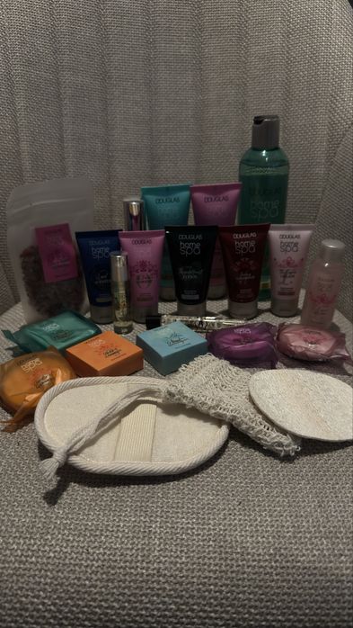 Козметика(the body shop, brazilian love, biosilk, douglas)