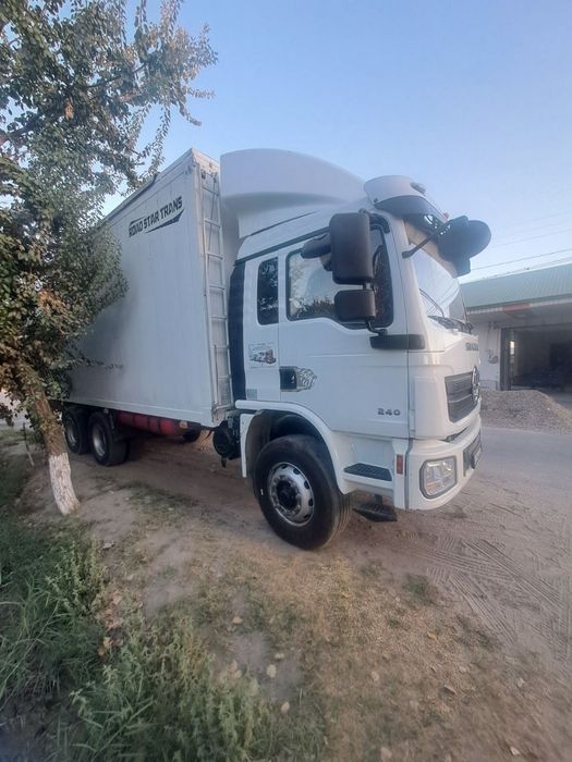 Shacman l3000 furgon