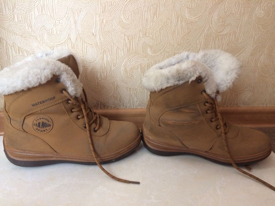 Продам зимние ботики