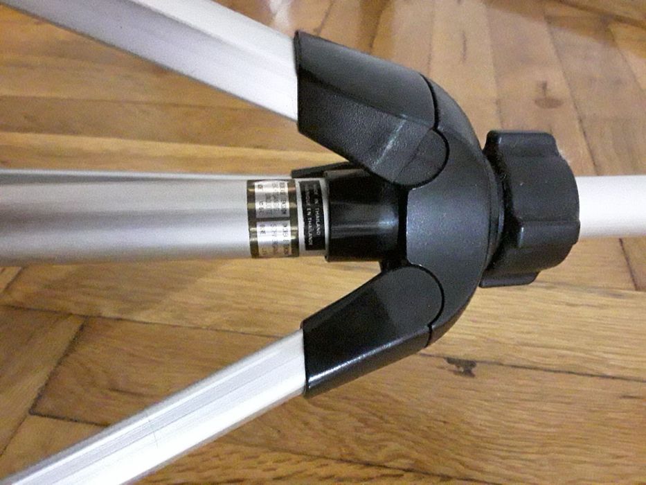 Тринога за фотоапарат/камера