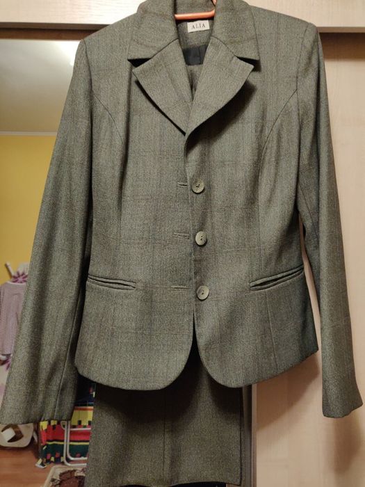 Costum office dama nou mărimea M