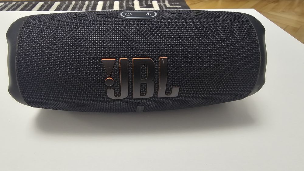 Vand Boxa portabila JBL Charge 5