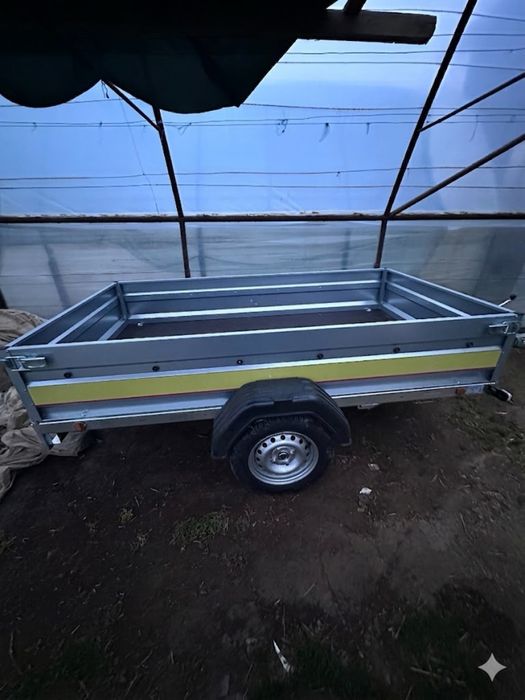 Remorca rabatabila o sigura axa