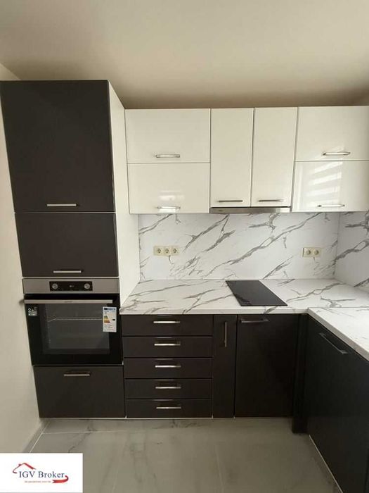 Дава се под наем Тристаен апартамент в София, Враждебна - 100 кв.м за 1000 € - Снимка #4