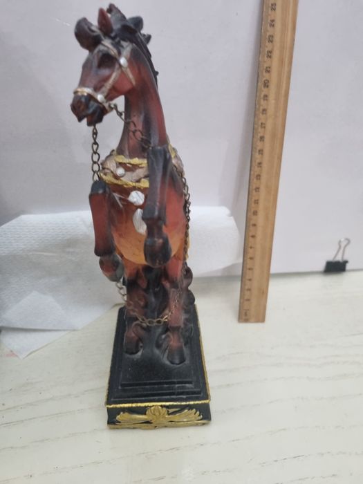 Статуэтка Вздыбленная Лошадь. С полки