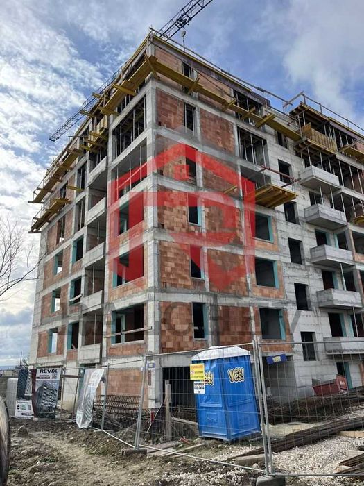 Южен ДВУСТАЕН - Среден Етаж - Панорама