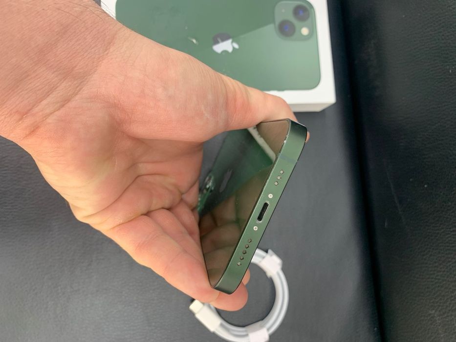 Айфон 13 в идеальном состоянии