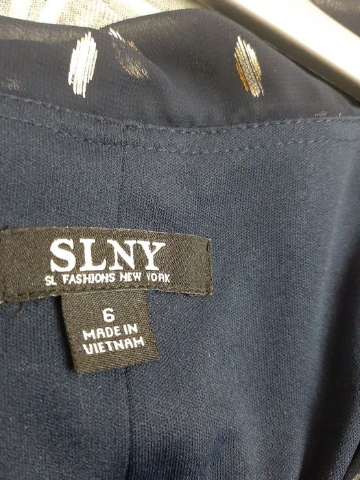 Женское воздушное платье ( шифоновое)  четырёх ясное,размер 44 - 46