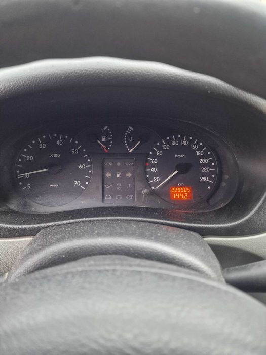 RENAULT KANGOO - pret usor negociabil la fata locului