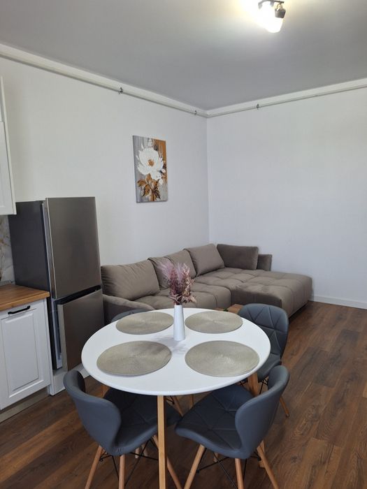 Apartament de închiriat