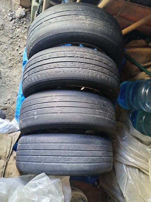 Продам шины с дисками R16 на Субару форестер