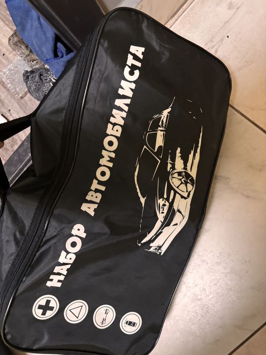 Продам набор автомоб. И. Лексус