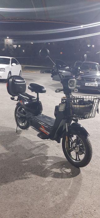 Электроскутер — новые АКБ,6шт,72 Vпродается на запчасти