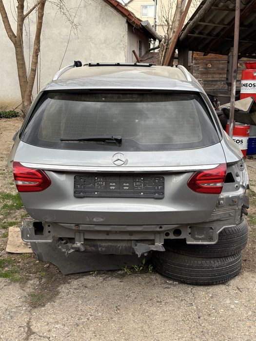 Dezmembrez/Piese Mercedes  C class w205 2016