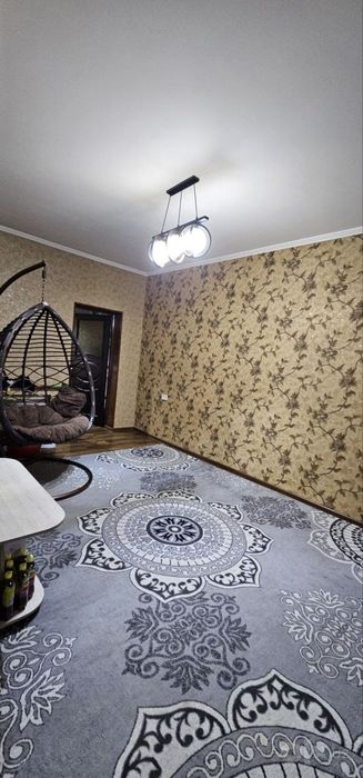 Продаю квартиру Яшнабадский р-он Авиасозлар-1 Франция 62м2. 2-ком 4-эт
