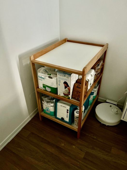 Masuta de infasat bebe