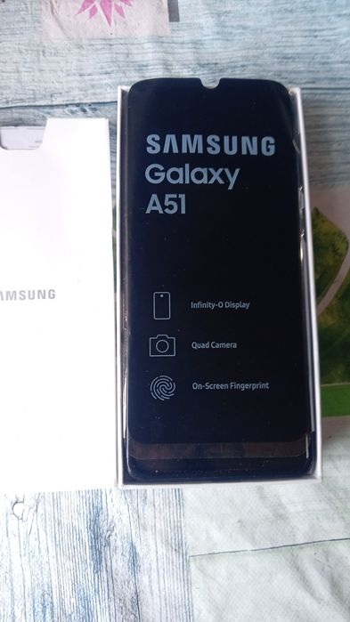 Продам телефон самсунг А 51