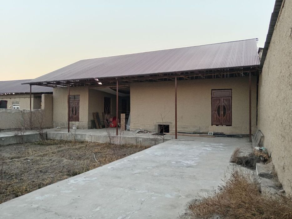 Кумишкон да хавли сотиляди