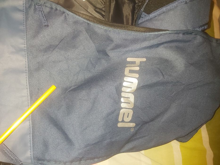 Тънка раница Hummel и нови раници на Adidas