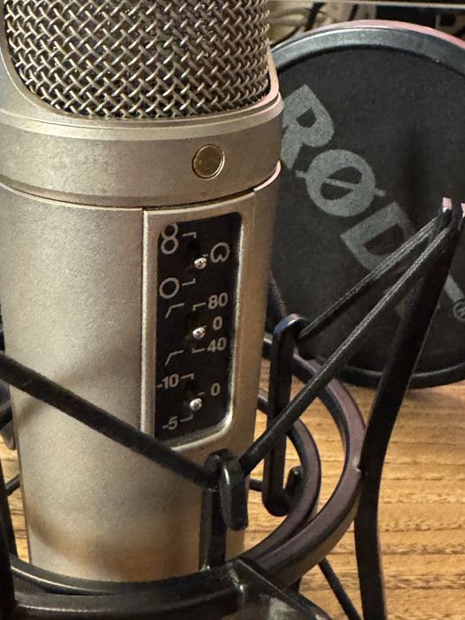 Обмен  RØDE NT1-A / RODE NT2-A / sE Electronics sE2200 /