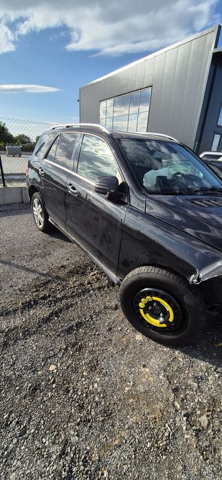 Мерцедес МЛ 350 БЛУТЕК