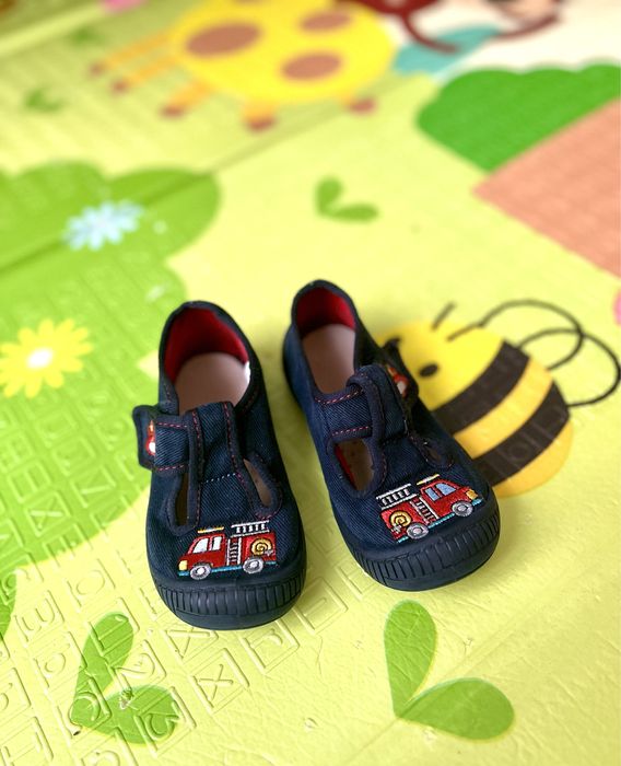 Детски пантофи за момче 25 номер