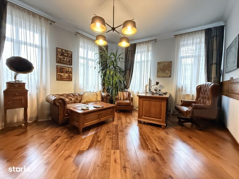 Vila ultracentrala cu piscina interioara, sauna si crama | Unirii