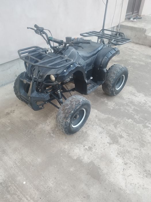 Vând atv in stare buna