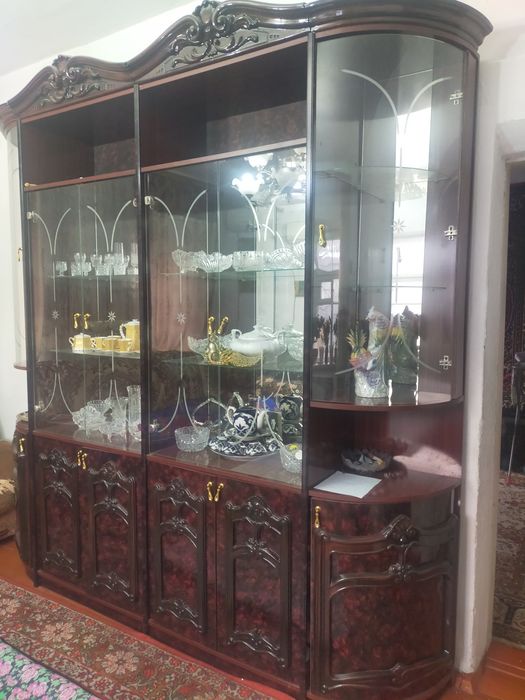 Горка оооочень красивая вместимая .