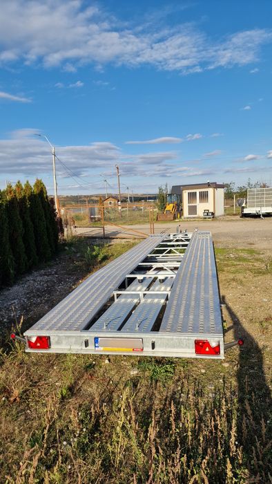Trailer 8,5m DE ÎNCHIRIAT Platformă auto două poziții remorca remorci