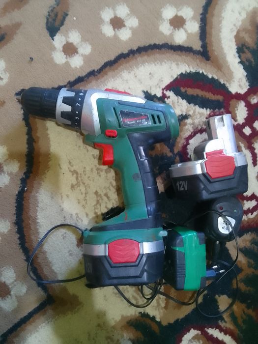 Шуруповертлар сотилади