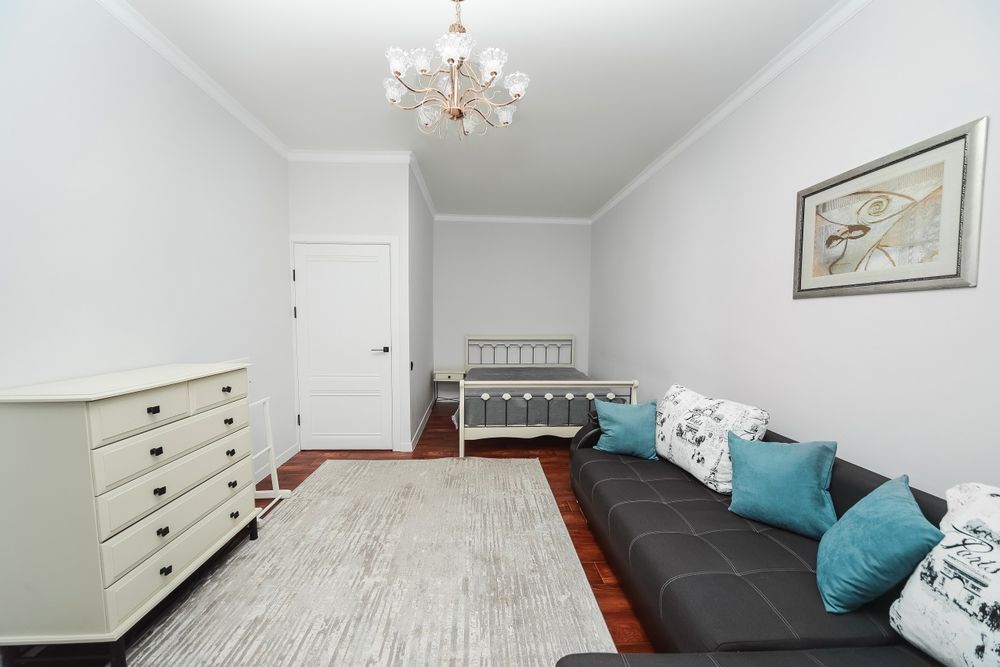 Посуточно 1 ком торайгырова 77