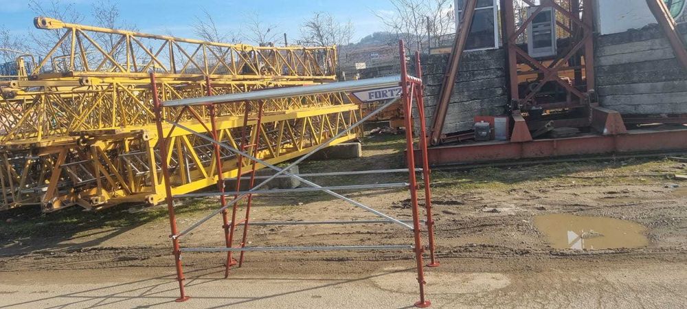 Schela metalica pentru fatada model Italia cu pasul de 1,8 m