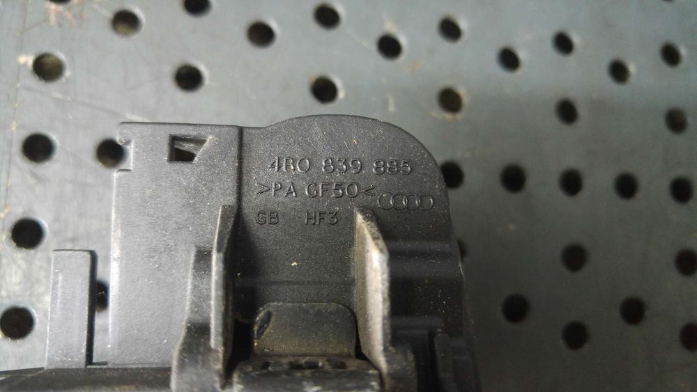 Maner usa dreapta spate audi a4 b7 8ed avant 4b0839885