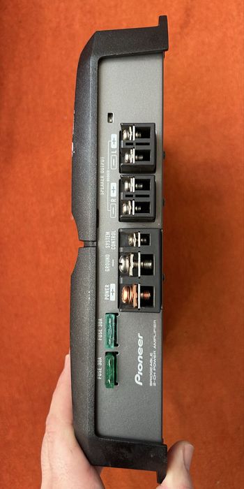 Усилвател  Pioneer GM 5300T двуканален автоусилвател