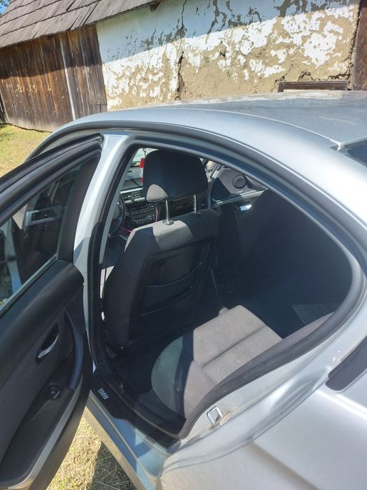 Vând bmw e 90 320 d 163 cp avariat,motor funcțional
