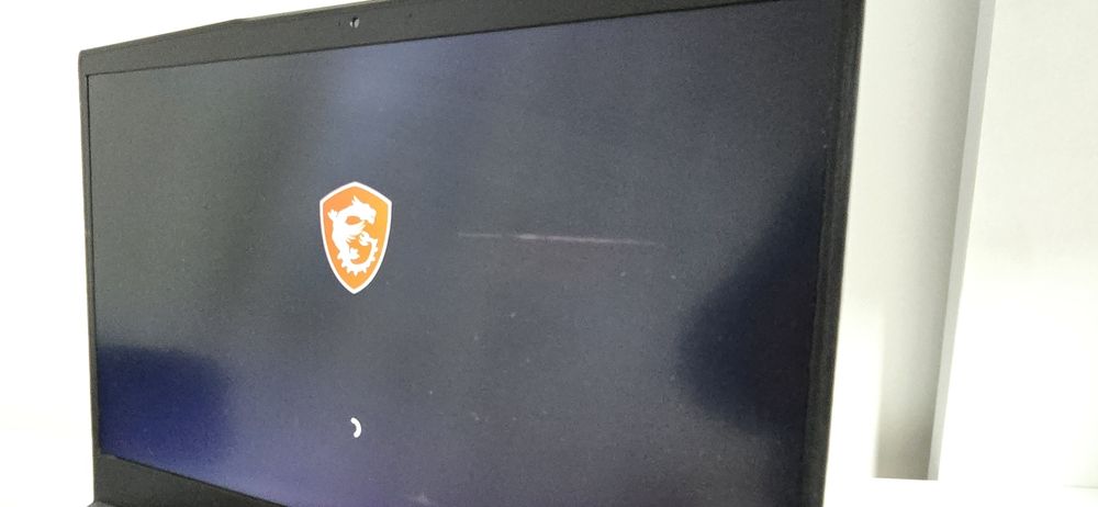 Laptop MSI GF63 Thin 10SCSR