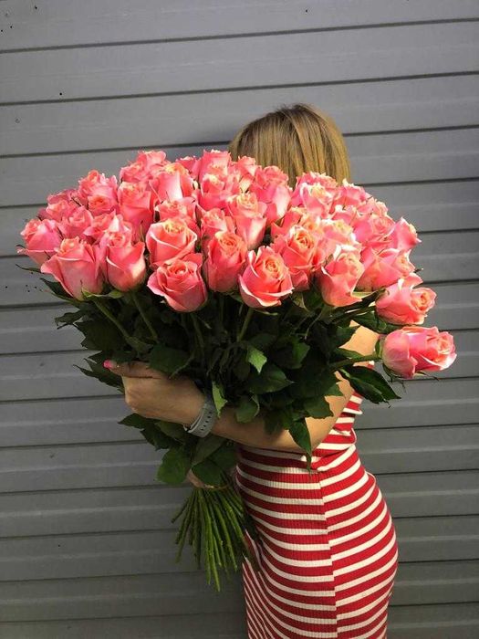 51 роза  20000 тг