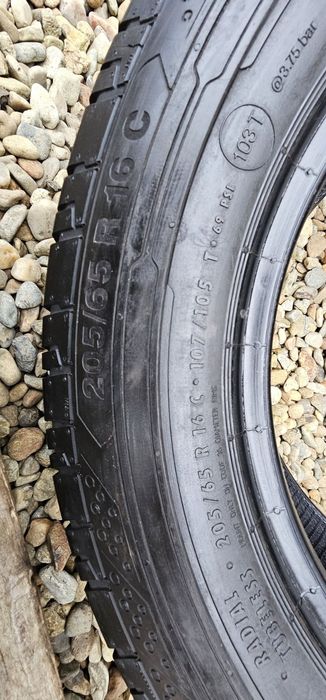 Anvelopa Vredestein 185/75 16C Continental  205/65 16C Nokian205/55 17