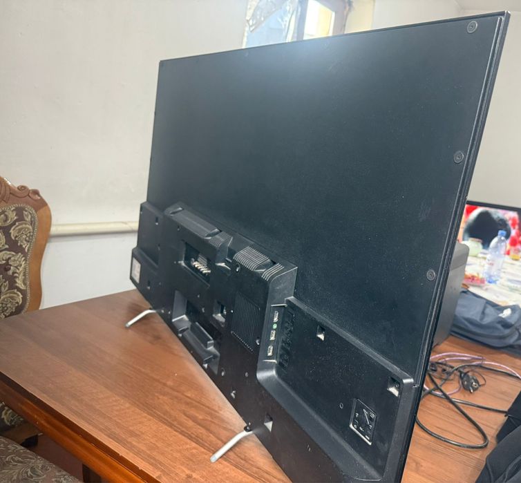 Телевизор SONY диагональ 120 см