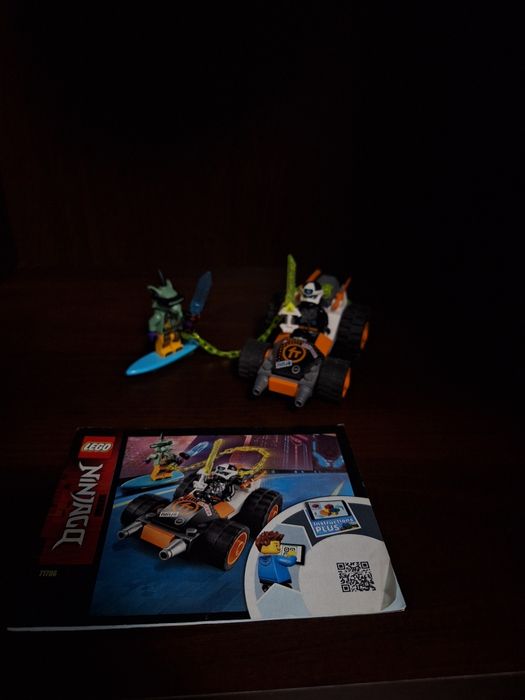 4 seturi Lego: Marvel, Ninjago, Batman