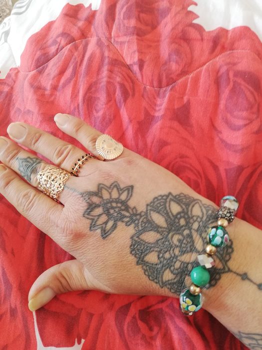 Комплект три пръстена и гривна имитация злато и кристали