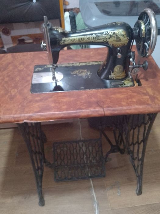 Швейная машинка   ножная