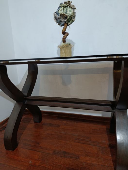 КАК НОВЫЙ СТОЛ  из дуба+ каленое стекло!!!