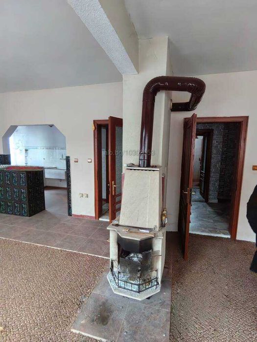 Продава се Къща в Провадия - 380 кв.м за 295 €/кв.м - Снимка #4