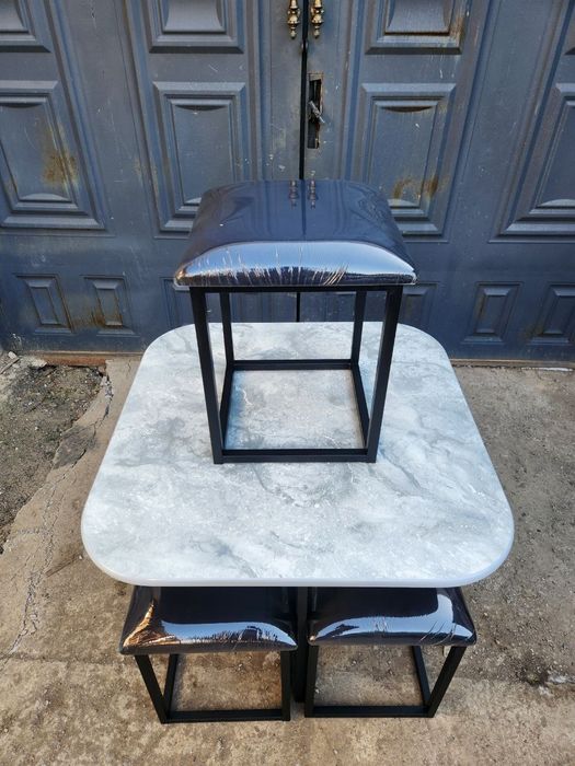 Кухонная  мебель.