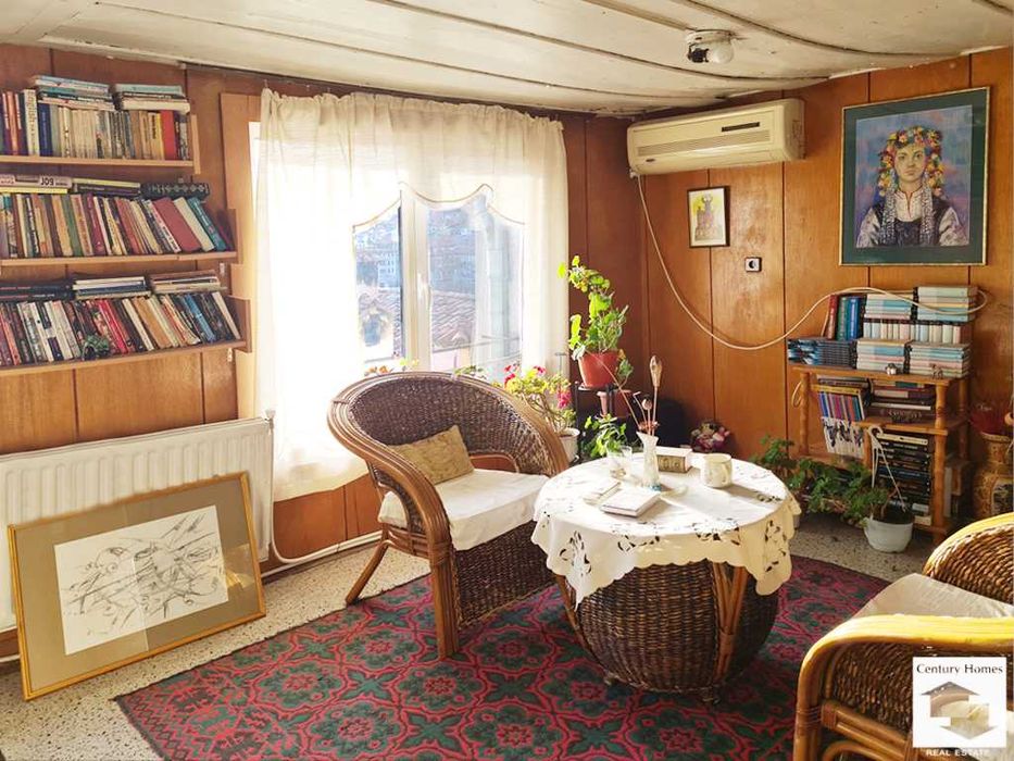 Продава се Къща в Велико Търново, Център - 80 кв.м за 1025 €/кв.м - Снимка #2