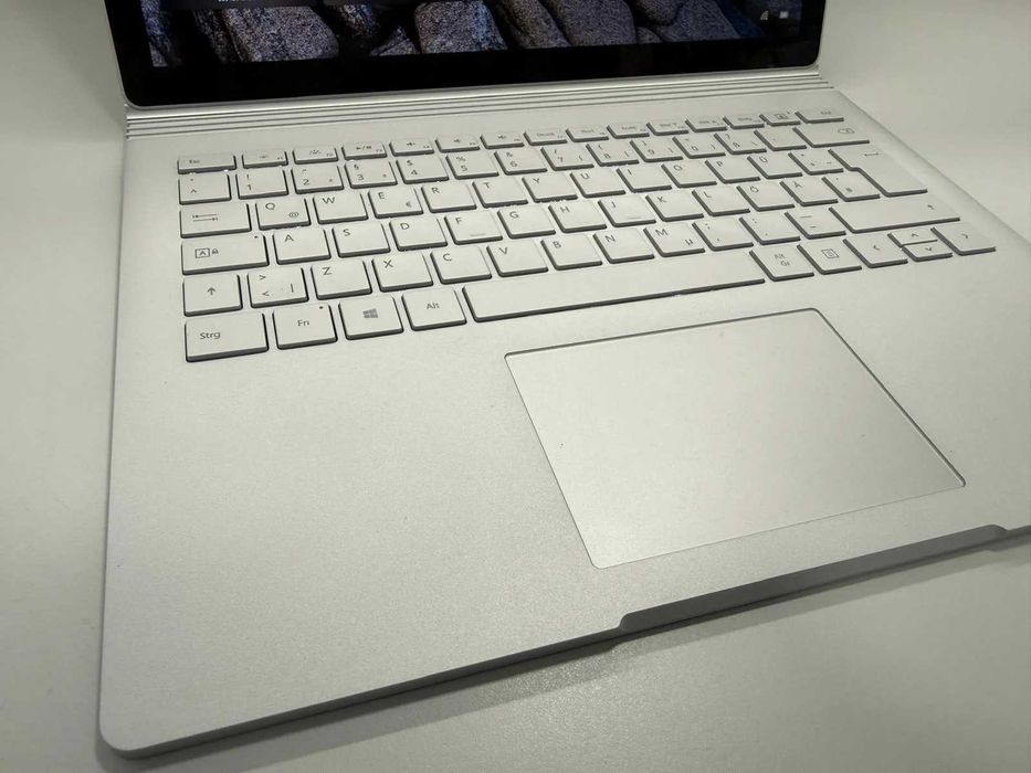 Tableta Microsoft Surface Book 2 SH i7-6600u 8gb ram 256gb ssd